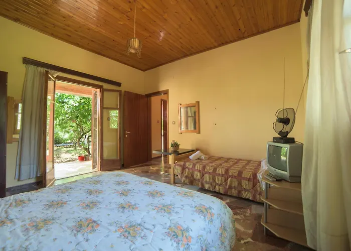 Mary\'S Garden House